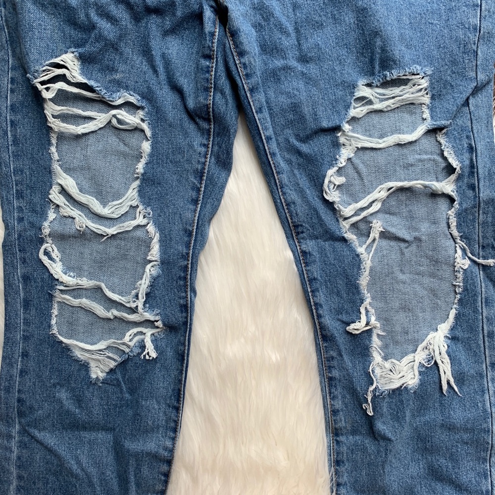 Forever 21 Mom Jeans - Picture 5 of 9